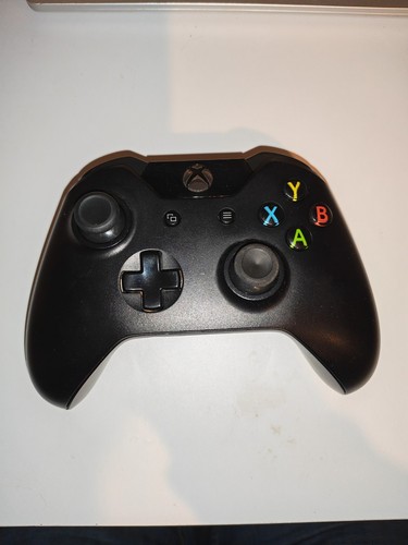 Microsoft xbox one 1697 black - 1697,