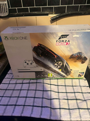 Microsoft xbox one 1tb - one,