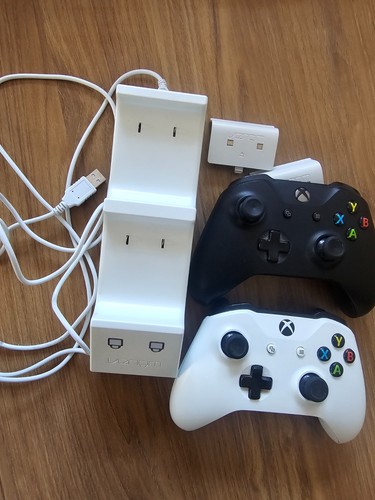 Xbox one controllers with - one,
