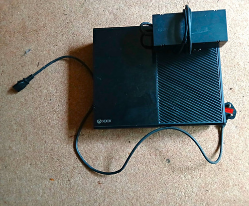 Xbox one 500gb console - xbox,
