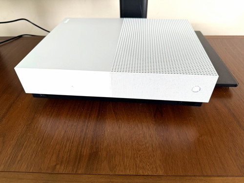 Microsoft xbox one - one, s