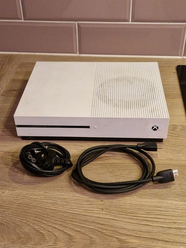 Xbox one 1tb serviced - 1tb,