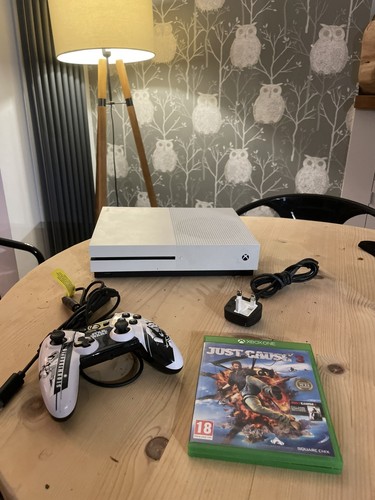 White microsoft xbox - white,