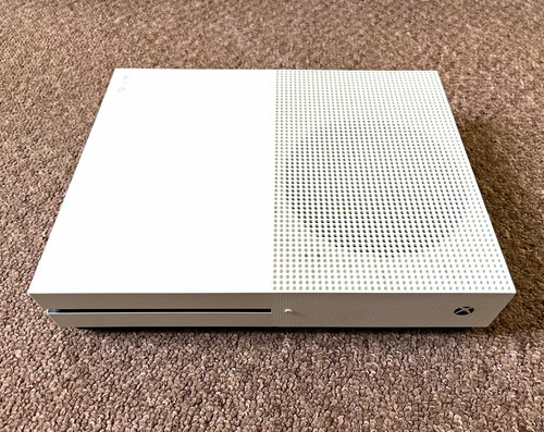 Microsoft xbox one 1tb - s,